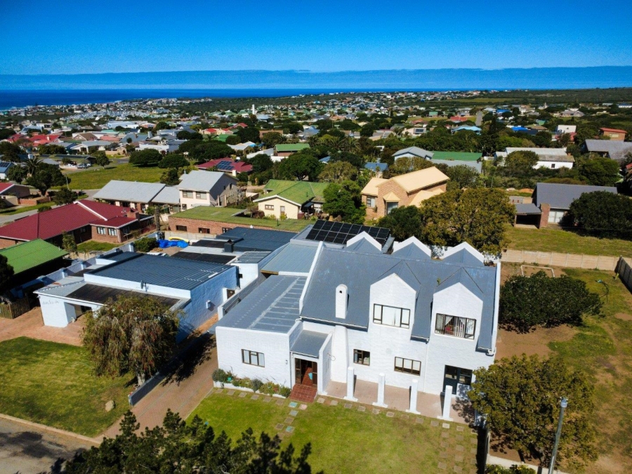 4 Bedroom Property for Sale in Stilbaai Wes Western Cape